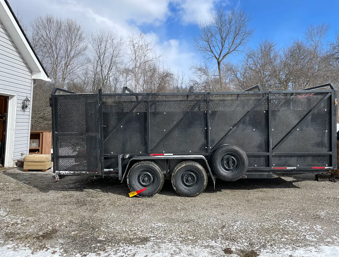 4 Yard Dumpster Rental in Altoona, IA